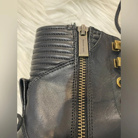 Michael Kors RARE Bastian black leather lace-up heeled ankle boots 8M - Picture 13 of 15